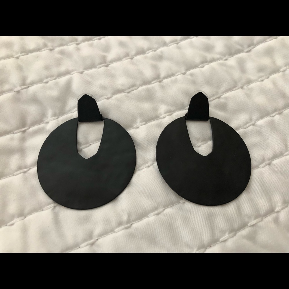 Black Metal Kendra Scott post earrings